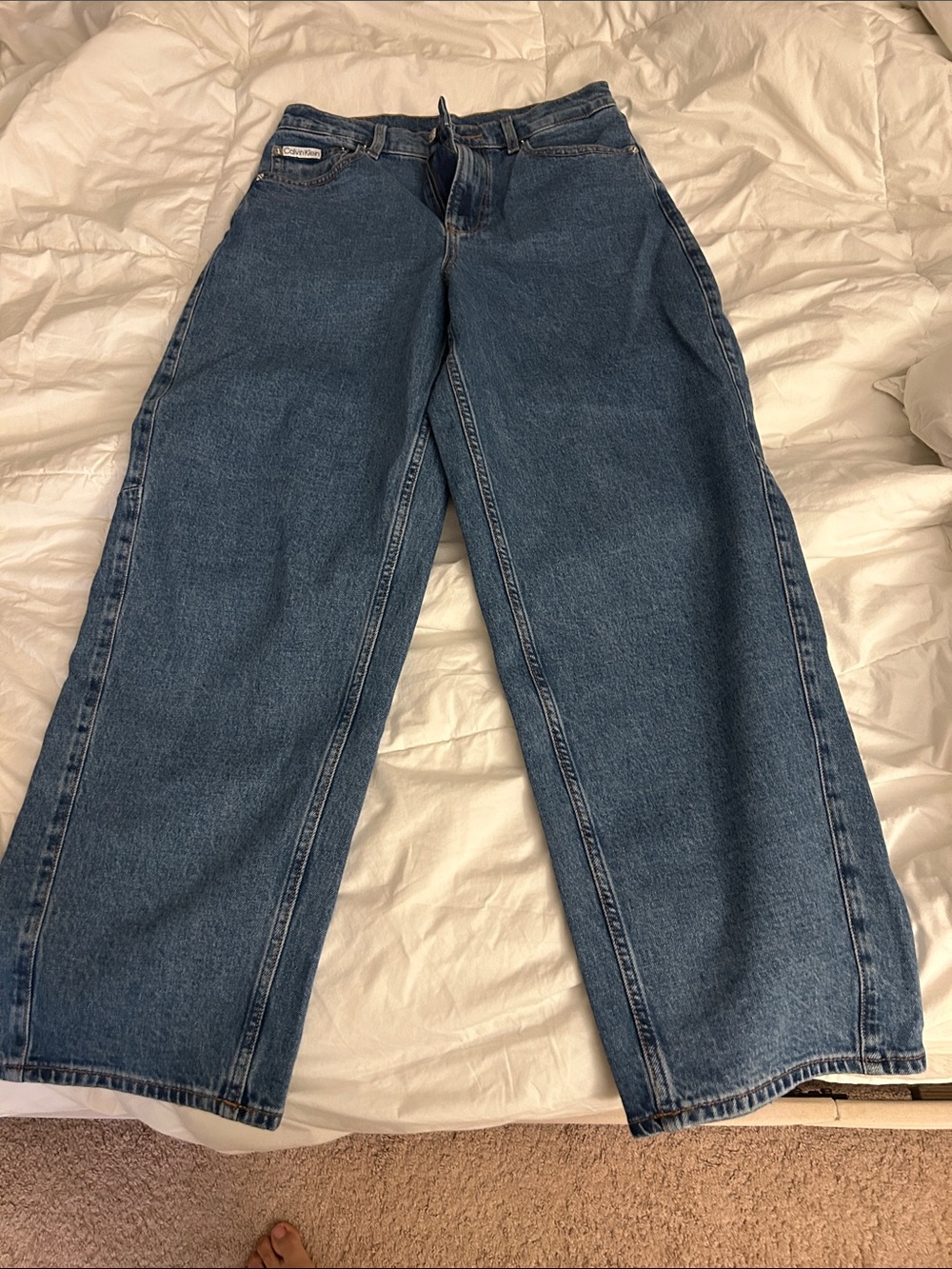 NWOT Calvin Klein Women’s Barrel Jeans